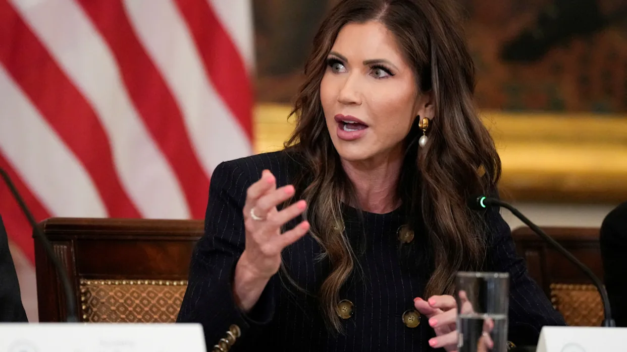 la secretaria de Seguridad Nacional, Kristi Noem. Kerem Yücel - Minnesota Public Radio