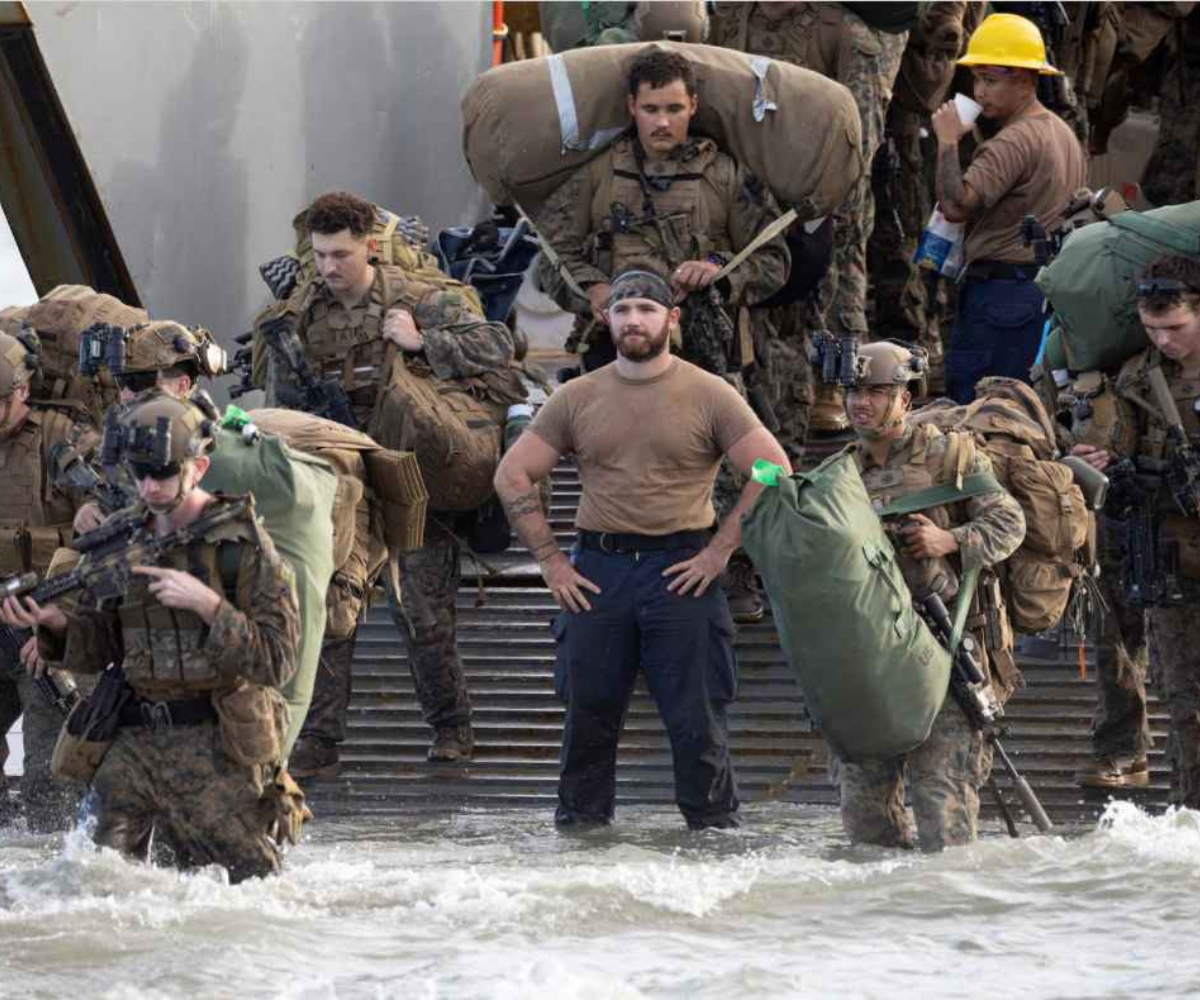 Tropas estadounidenses desembarcan en Arroyo, Puerto Rico, el pasad 9 de diciembre / Créditos: Reuters-Ricardo Arduengo
