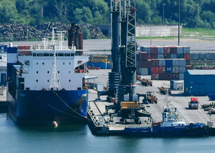 El buque carguero ruso Ursa Major en el puerto marítimo de Baltiysk