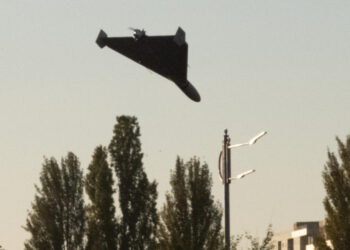 Rusia continúa equipando sus drones con terminales Starlink