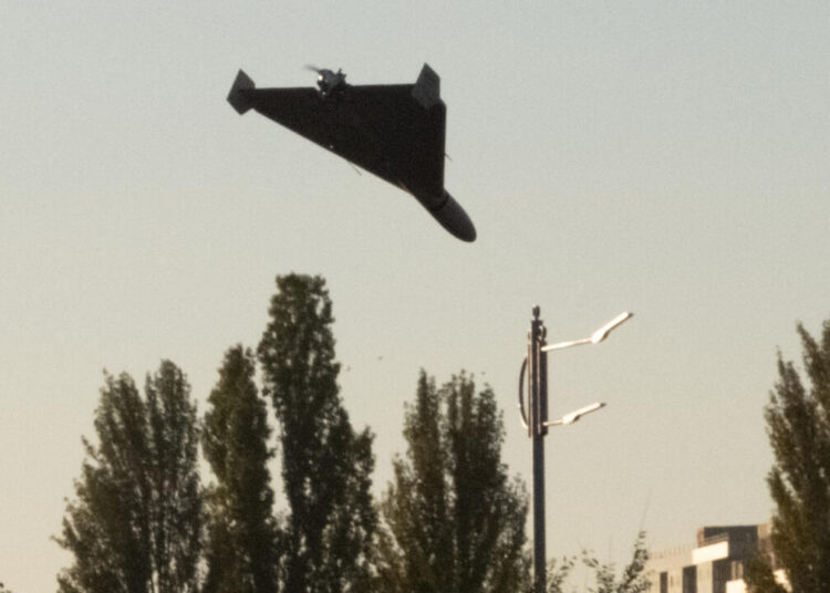 Rusia continúa equipando sus drones con terminales Starlink