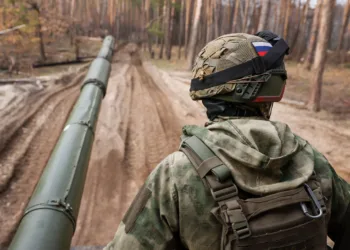 Russian tank operators on the front line in Ukraine.Alexander Reka / TASS