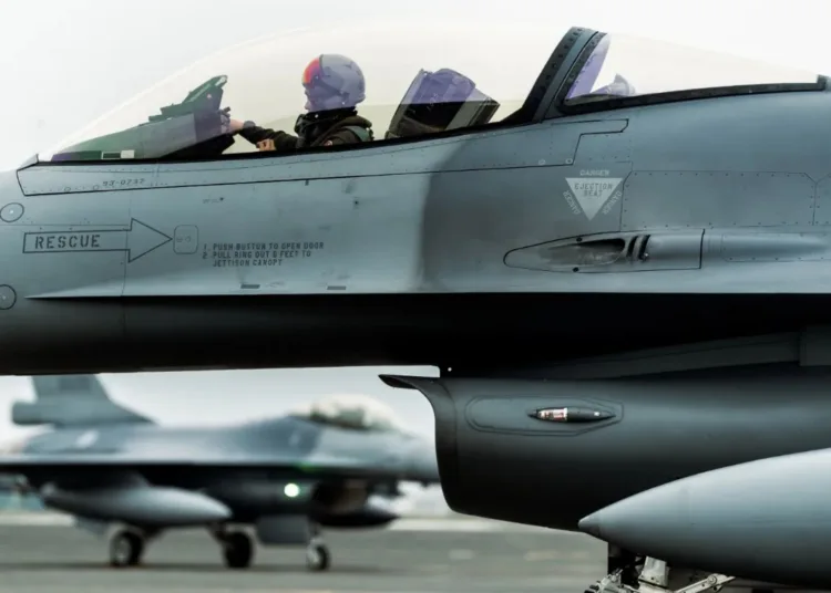 Avión de combate F-16V