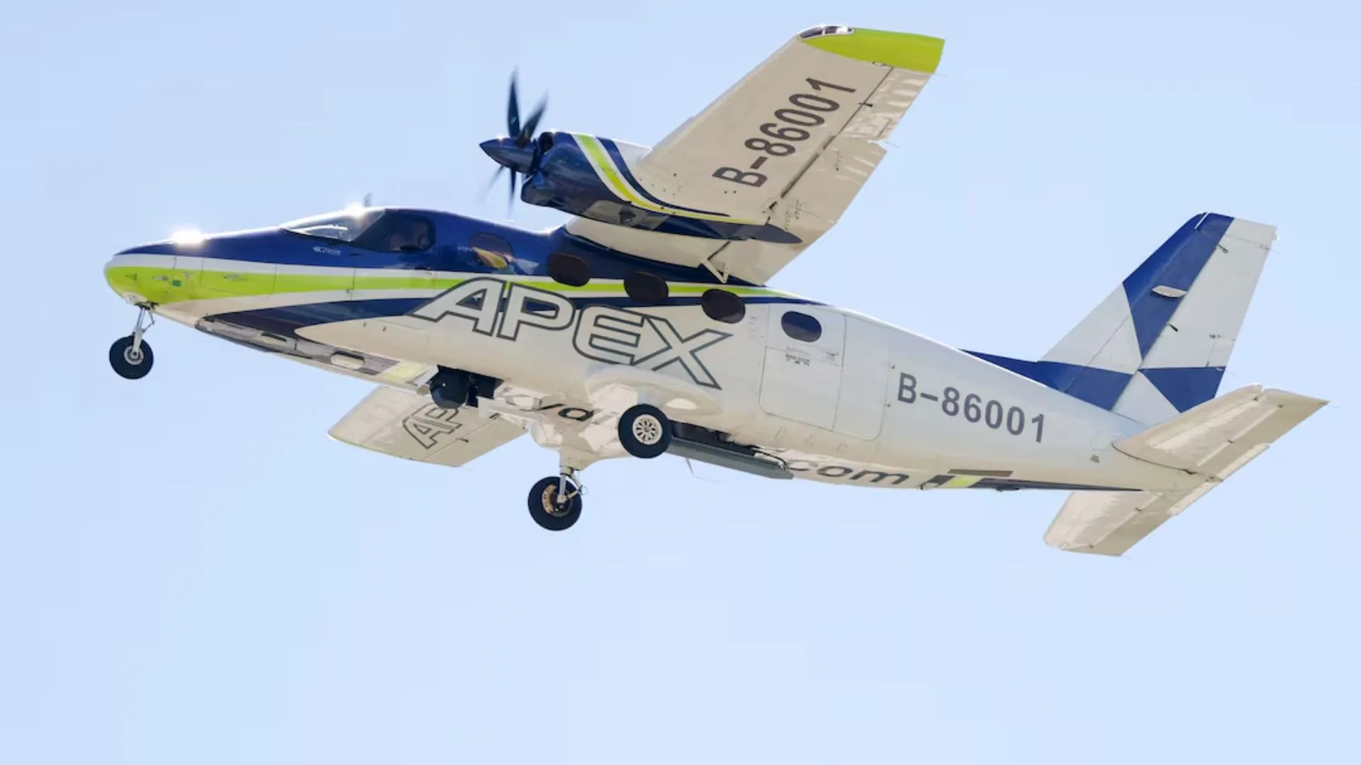Aviación civil Taiwán, Apex.