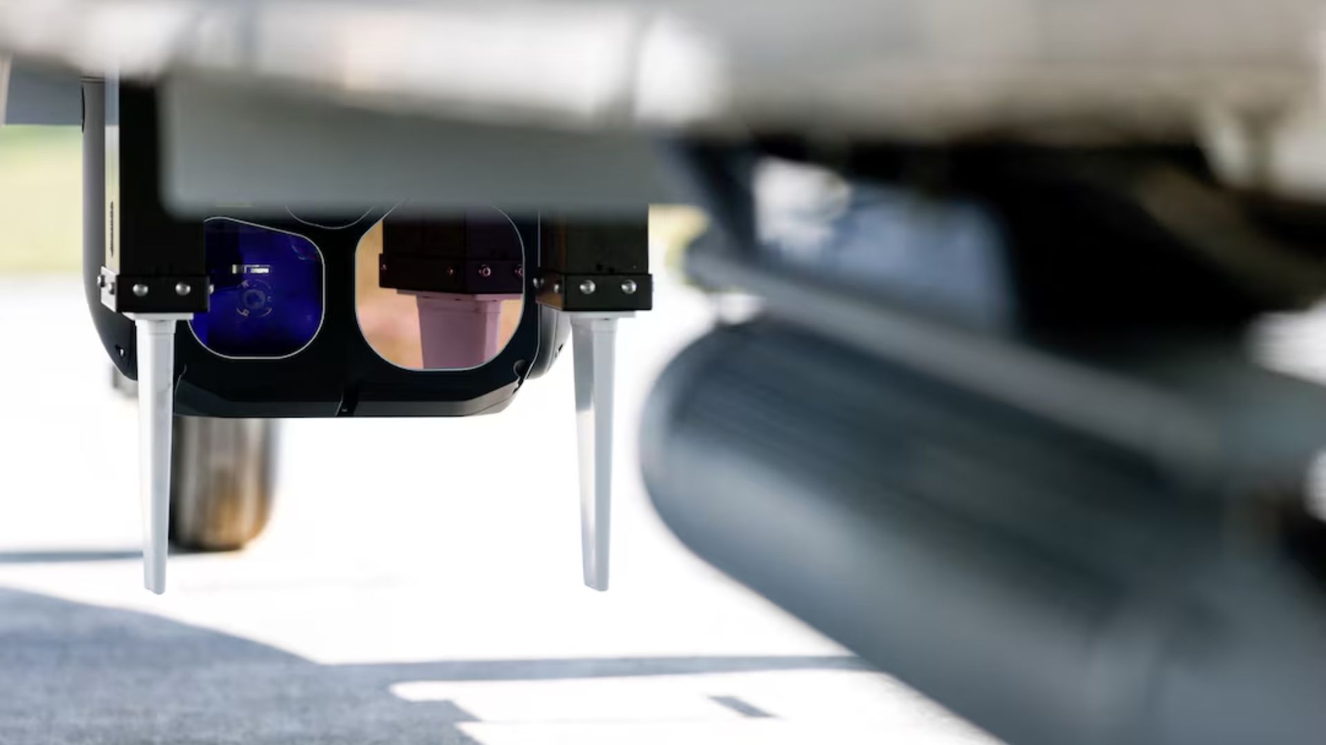 Aviación civil Taiwán, Apex.