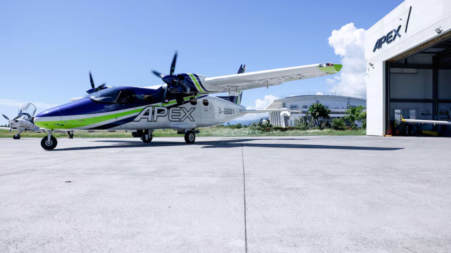 Aviación civil Taiwán, Apex.