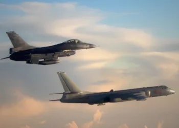 Caza taiwanés intercepta un bombardero de la Fuerza Aérea Popular de Liberación en la Zona de Identificación de Defensa Aérea Crédito de la foto: Dr. Ernest Gunasekara-Rockwell