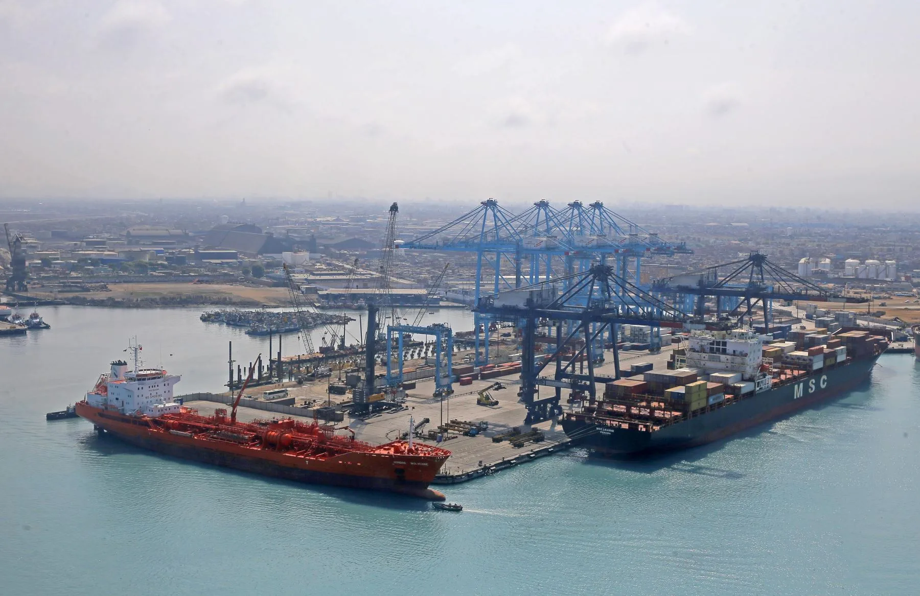 El Departamento de Estado ha tomado la determinación de aprobar una posible Venta Militar Extranjera al Gobierno del Perú del Diseño y Construcción de la Base Naval del Callao y elementos relacionados de logística y apoyo al programa por un costo estimado de US$1.500 millones