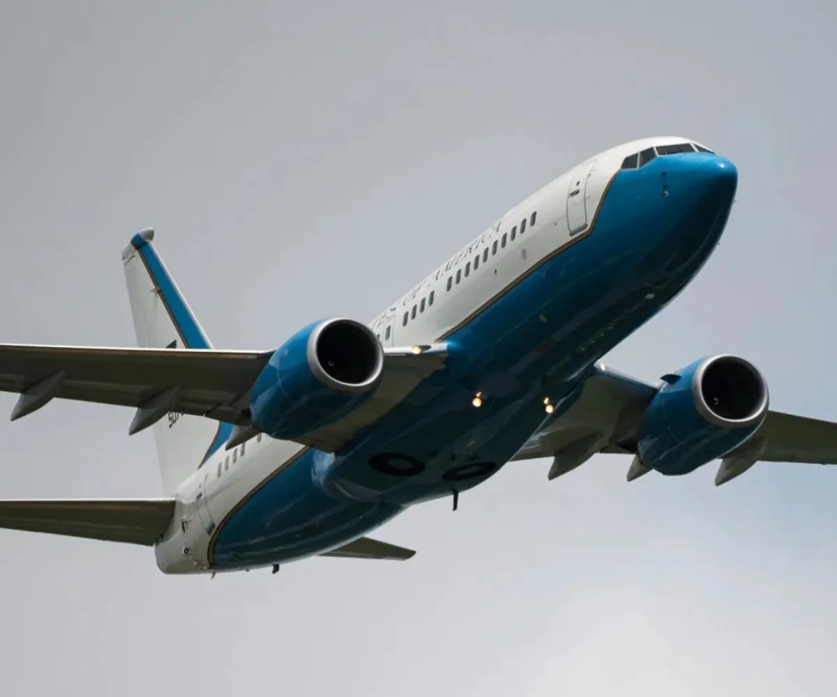 Hasta el momento, no se emitieron comunicados oficiales sobre el arribo y la visita del Clipper de la USAF a la Argentina, lo que genera aún más sospechas. Créditos: Solomon Cook / U.S. Force Air (USAF).