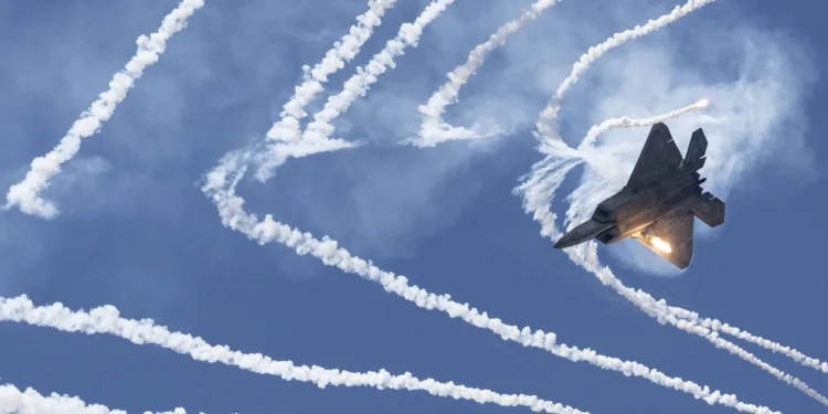 Ningún radar chino en Venezuela detectó a los F-22 Raptor / Créditos: Fuerza Aérea de los EE. UU.