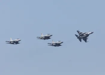 Según se informa, Pakistán está ultimando un acuerdo de 1.500 millones de dólares para suministrar a Sudán armas y aviones, incluidos 10 aviones de ataque ligero Karakoram-8 y más de 200 drones.