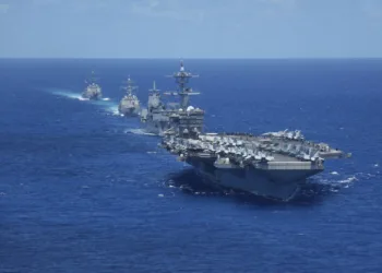 El Pentágono ordenó al grupo de ataque del portaaviones USS Abraham Lincoln que abandonara el Mar de China Meridional y se dirigiera hacia Oriente Medio.