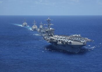 El Pentágono ordenó al grupo de ataque del portaaviones USS Abraham Lincoln que abandonara el Mar de China Meridional y se dirigiera hacia Oriente Medio.