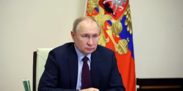 Presidente Vladimir Putin: La seguridad debe ser igual e indivisible, no se puede garantizar para unos a expensas de otros. La crisis de Ucrania es una consecuencia directa de años de ignorar los intereses legítimos de Rusia y de una política deliberada de crear amenazas a nuestra seguridad.