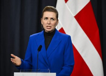 La primera ministra de Dinamarca, Mette Frederiksen, afirmó que el deseo de Trump de adquirir Groenlandia debe tomarse en serio, al tiempo que expresó su preocupación por la seguridad de la OTAN y la estabilidad europea.