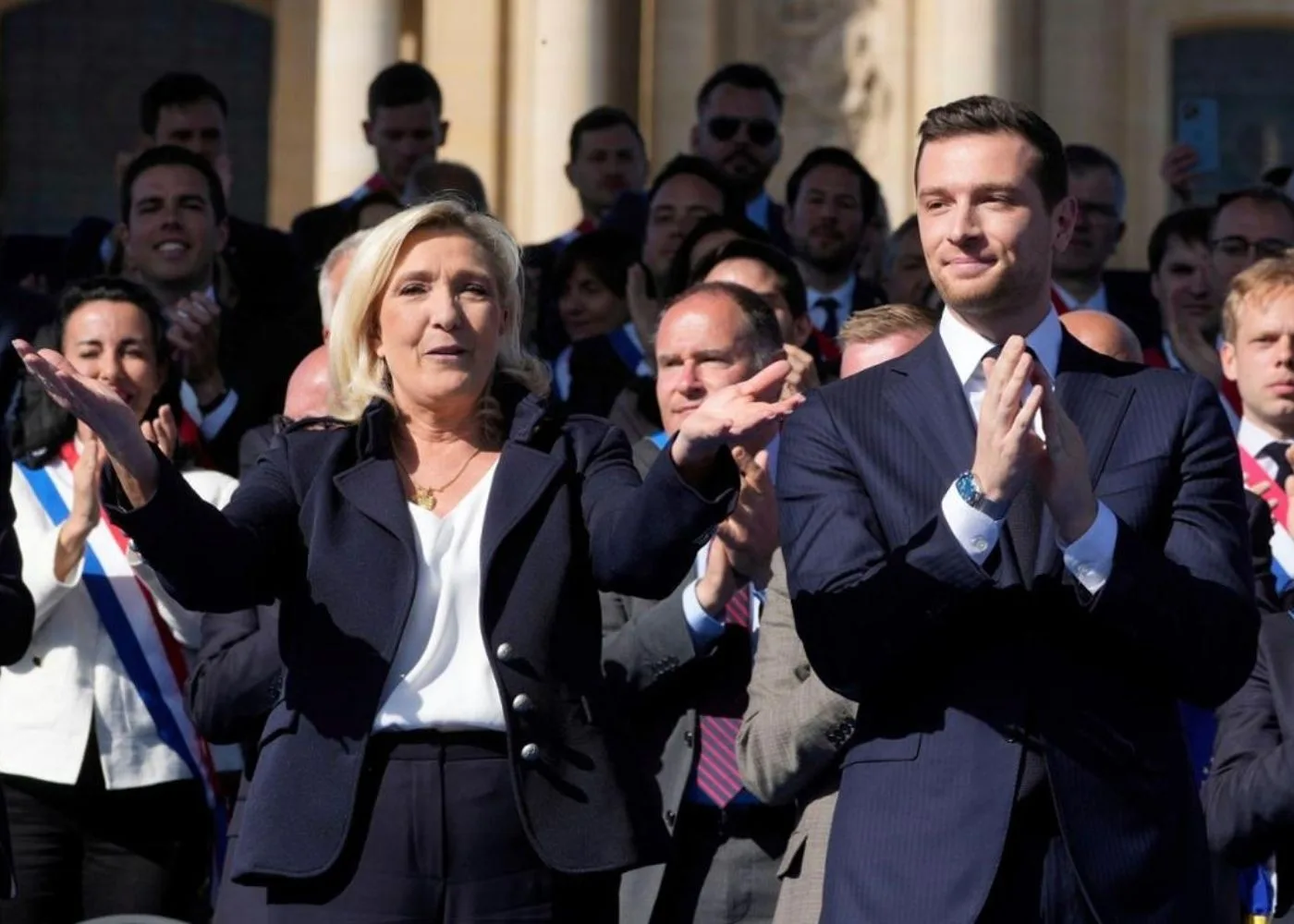 Marine Le Pen y Jordan Bardella