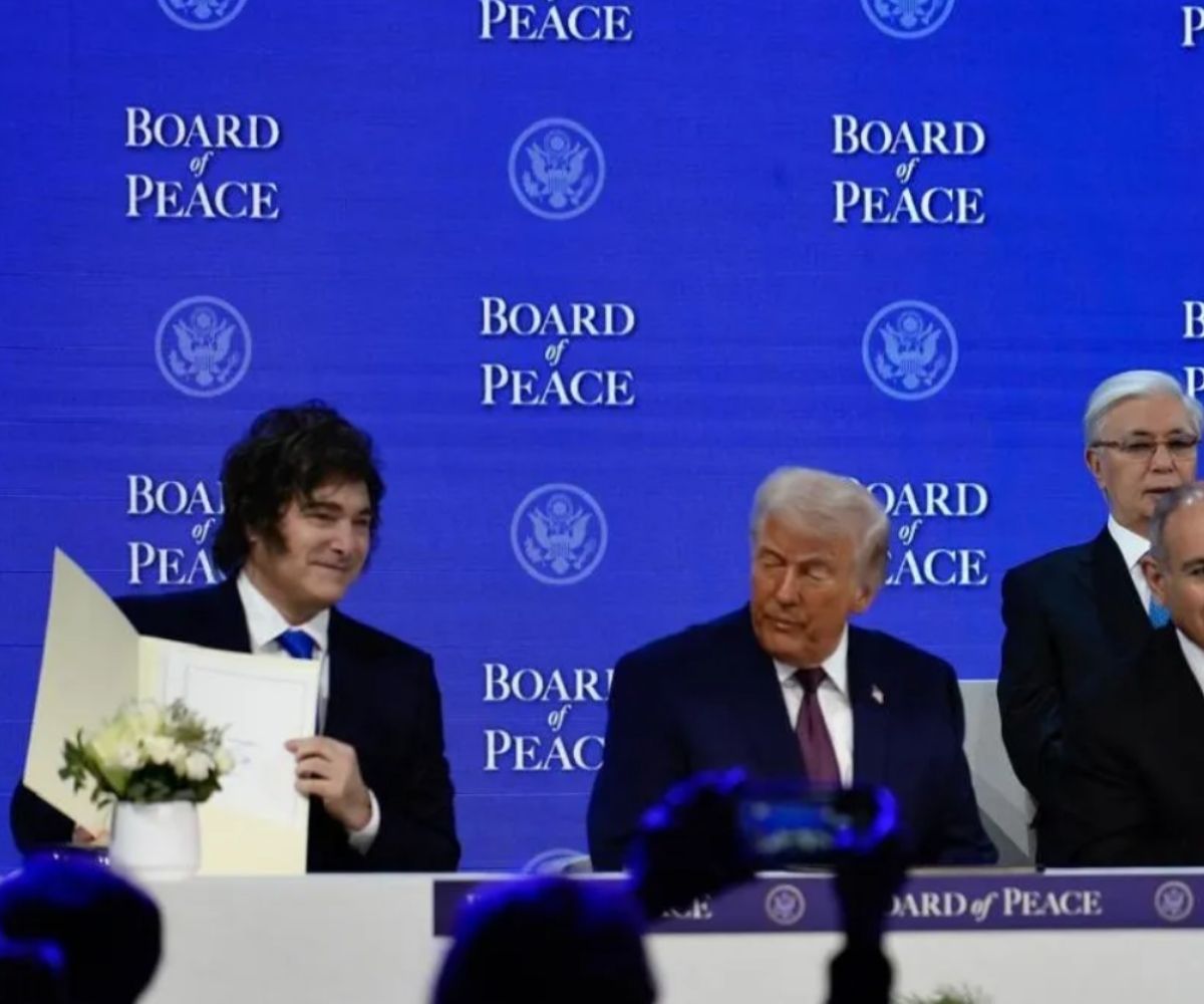 Javier Milei firma la adhesión al "Consejo de Paz" de Donald Trump en el Foro Económico Mundial de Davos