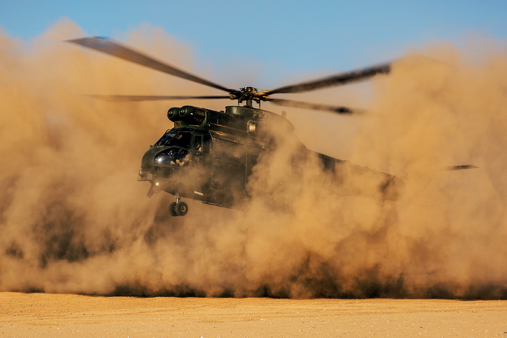 El helicóptero Puma permanecerá en servicio hasta marzo de 2025. La retirada del Puma en este momento permitirá evitar costes adicionales de mantenimiento y centrar los esfuerzos en introducir su sustituto lo antes posible. El nuevo helicóptero H145 entrará en servicio a partir de 2026 y se desplegará tanto en Chipre como en Brunei para apoyar a las fuerzas británicas.