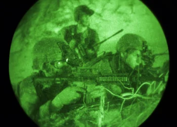 Un grupo de estudiantes del U.S. Army Ranger, asignados a la Brigada de Entrenamiento de Rangers y Paracaidistas (Foto del U.S. Army por el Sargento Austin Berner/Liberada)