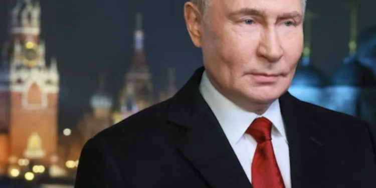 El presidente ruso, Vladimir Putin, pronuncia su discurso televisado anual de Año Nuevo a la nación en Moscú. (Foto: Reuters)