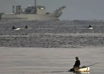 El buque de la Armada Mexicana ARM Papaloapan llega a la bahía de La Habana con ayuda humanitaria. Créditos: YAMIL LAGE / AFP