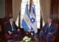 El canciller israelí Gideon Sa’ar junto al vicecanciller argentino Pablo Quirno, durante su visita oficial a Buenos Aires en noviembre de 2025. En ese viaje, Sa’ar destacó la “relación extraordinaria” entre Israel y la Argentina bajo la presidencia de Javier Milei, antecedente diplomático que cobra relevancia tras su reciente mención a la disputa por las Islas Malvinas en el Consejo de Seguridad de la ONU/ Créditos: Publicación de la cuenta oficial de Gideon Sa’ar en X (@gidonsaar), Ministro de Relaciones Exteriores del Estado de Israel.