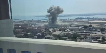 Ataque con misiles golpea la base de la Quinta Flota de la Marina de EE. UU. en Bahréin tras ataques de EE. UU. e Israel contra Irán [Foto: X]