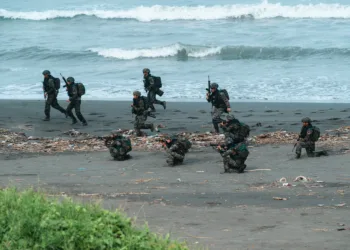 Fuerzas Armadas de Taiwán en un ejercicio bajo el lema de "Desde las olas hasta la orilla, todo es nuestro dominio", publicado por el Ministerio de Defensa el día 27 de octubre de 2025. Créditos: Ministerio de Defensa de Taiwán.