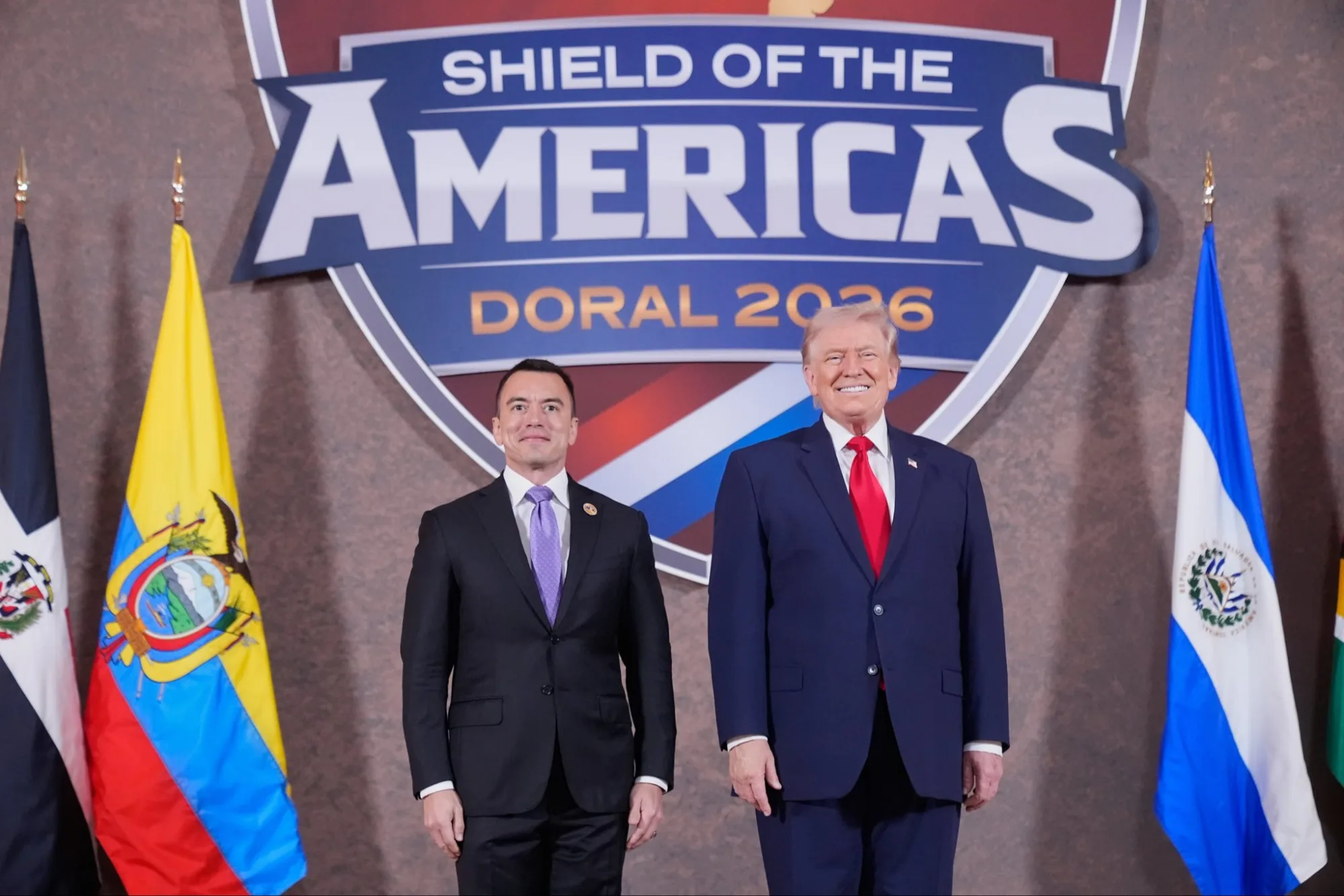 "Durante demasiado tiempo las mafias creyeron que América era su territorio. Que podían cruzar fronteras, mover droga, armas y violencia sin consecuencias. Ese tiempo se les ha acabado", publicó el presidente en su cuenta X el 7 de marzo de 2026. Créditos: Daniel Noboa Azin.