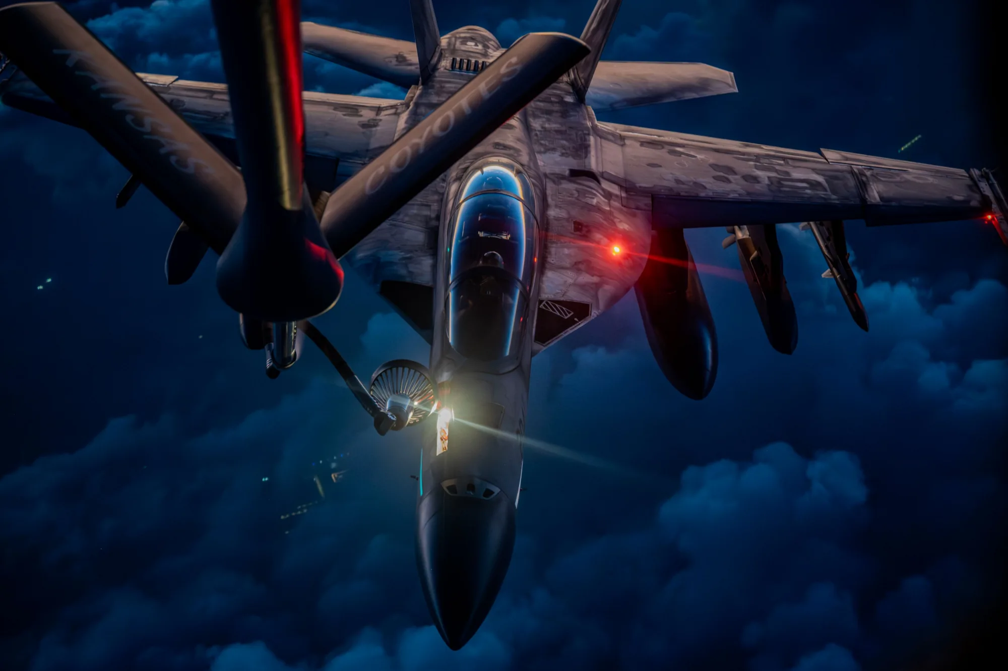 F/A-18F Super Hornet de la Armada de EE. UU. Créditos: CENTCOM