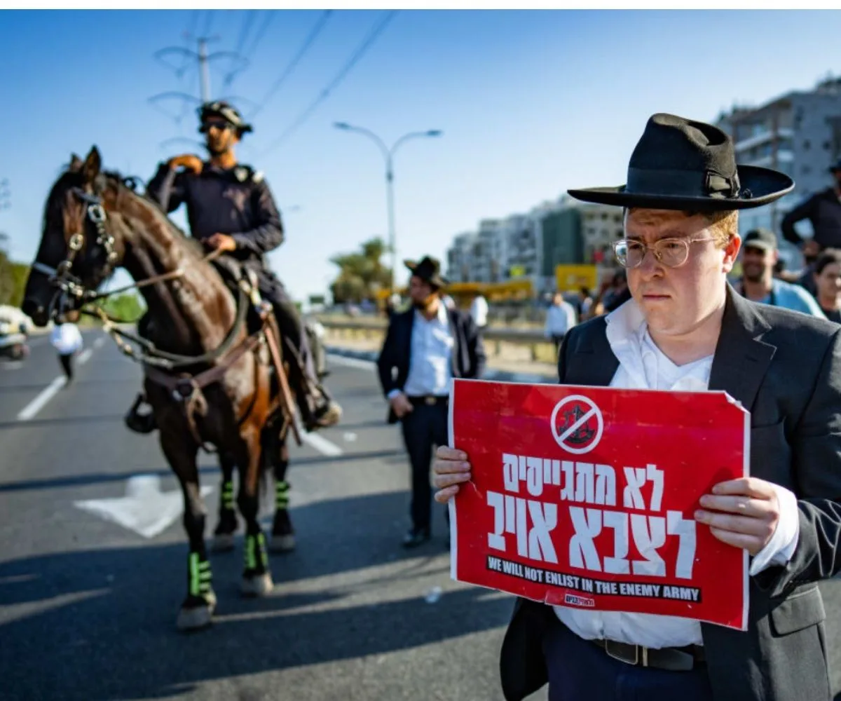 Joven Haredim en protesta en Israel