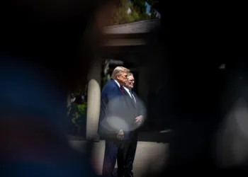 El presidente Donald Trump participa en una rueda de prensa conjunta con el primer ministro Keir Starmer en Chequers. Créditos: The White House Gallery.