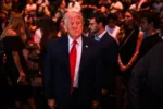 Tras varios días de presión diplomática iraní, el presidente Trump anuncia un alto el fuego de 10 días en Líbano, que comienza a las 17:00 EST (00:00 hora local). Créditos: La Casa Blanca Galería.