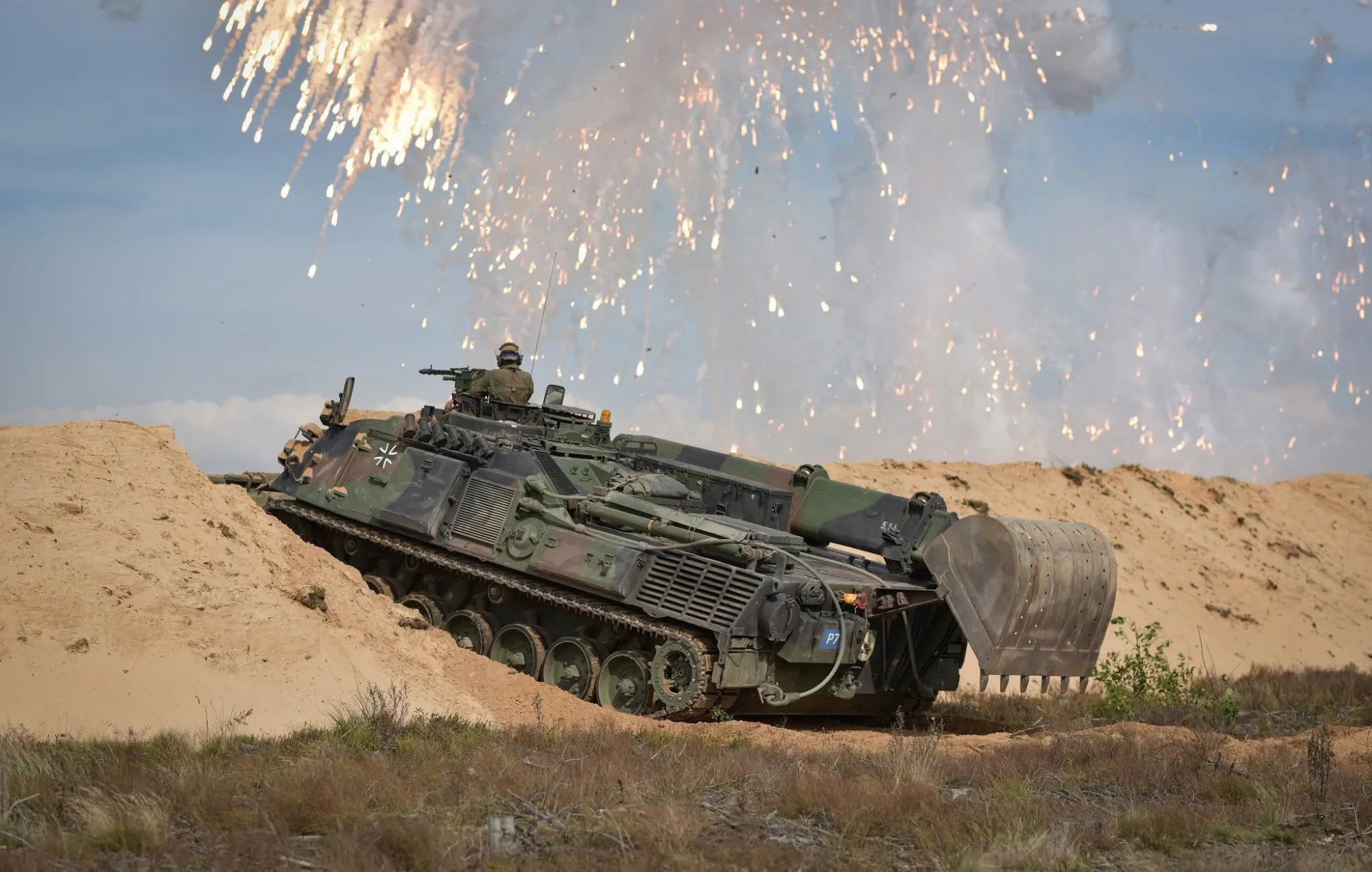 Ejercicio Thunder Strike 2025 en Lituania cuyo objetivo fue el entrenamiento en tareas de ingeniería de combate. Créditos: Cuenta oficial de las Fuerzas Armadas de Lituania.
