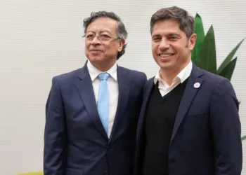 El presidente de Colombia Gustavo Petro junto con el Gobernador Axel Kicillof. Fuente: Télam