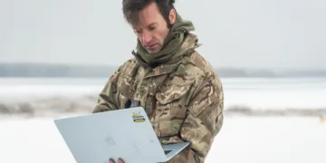 Brave1 integrará y probará la tecnología en una plataforma no tripulada ucraniana, específicamente adaptada a estas condiciones desafiantes. Créditos: División de tecnología de defensa del Gobierno ucraniano.