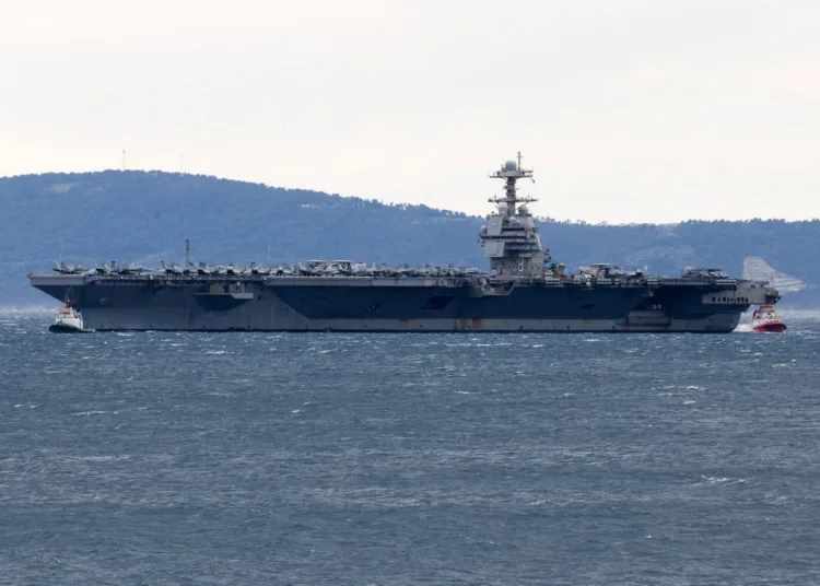 El USS Gerald R. Ford regresa al Mar Rojo en medio de un despliegue sin precedentes de EE.UU. en la región. Créditos: The Cradle.