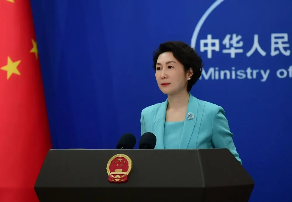 "China elogia y apoya el esfuerzo de mediación de Pakistán para la desescalada y está dispuesta a intensificar la comunicación y la coordinación con Pakistán y otros para trabajar conjuntamente por un alto el fuego y la paz en la región." expresó Mao Ning en X. Créditos: Portavoz del Ministerio de Asuntos Exteriores de China.