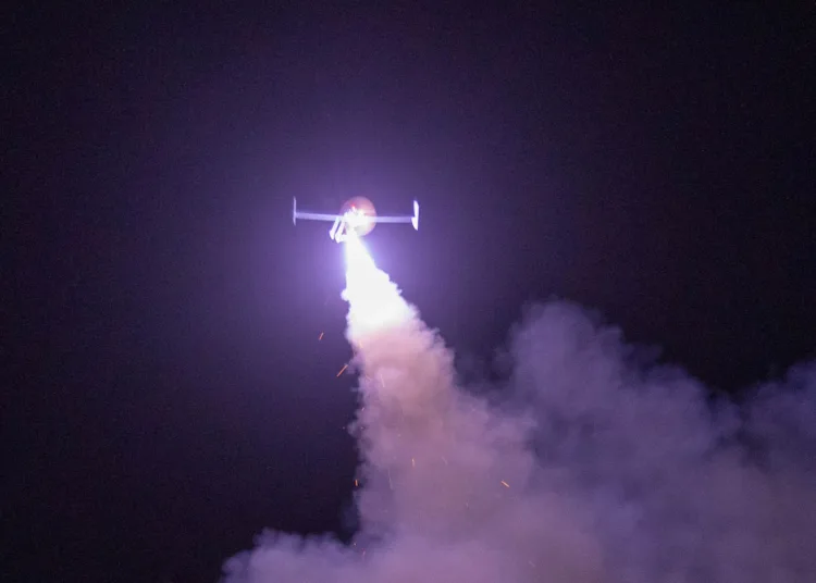 Lanzamiento de drones de ataque unidireccional (LUCAS) por fuerzas EE.UU. contra Irán en la Operación Epic Fury, iniciada el 28 de febrero de 2026 para desmantelar instalaciones de defensa y misiles iraníes. Créditos: CENTCOM.