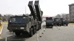 La Unidad Lanzadora del "Misil Superficie-Buque Tipo 12 (Mejorado)" se presenta en el Campamento Kengun de la Fuerza Terrestre de Autodefensa en la ciudad de Kumamoto, prefectura de Kumamoto, Japón, el 17 de marzo de 2026. /VCG