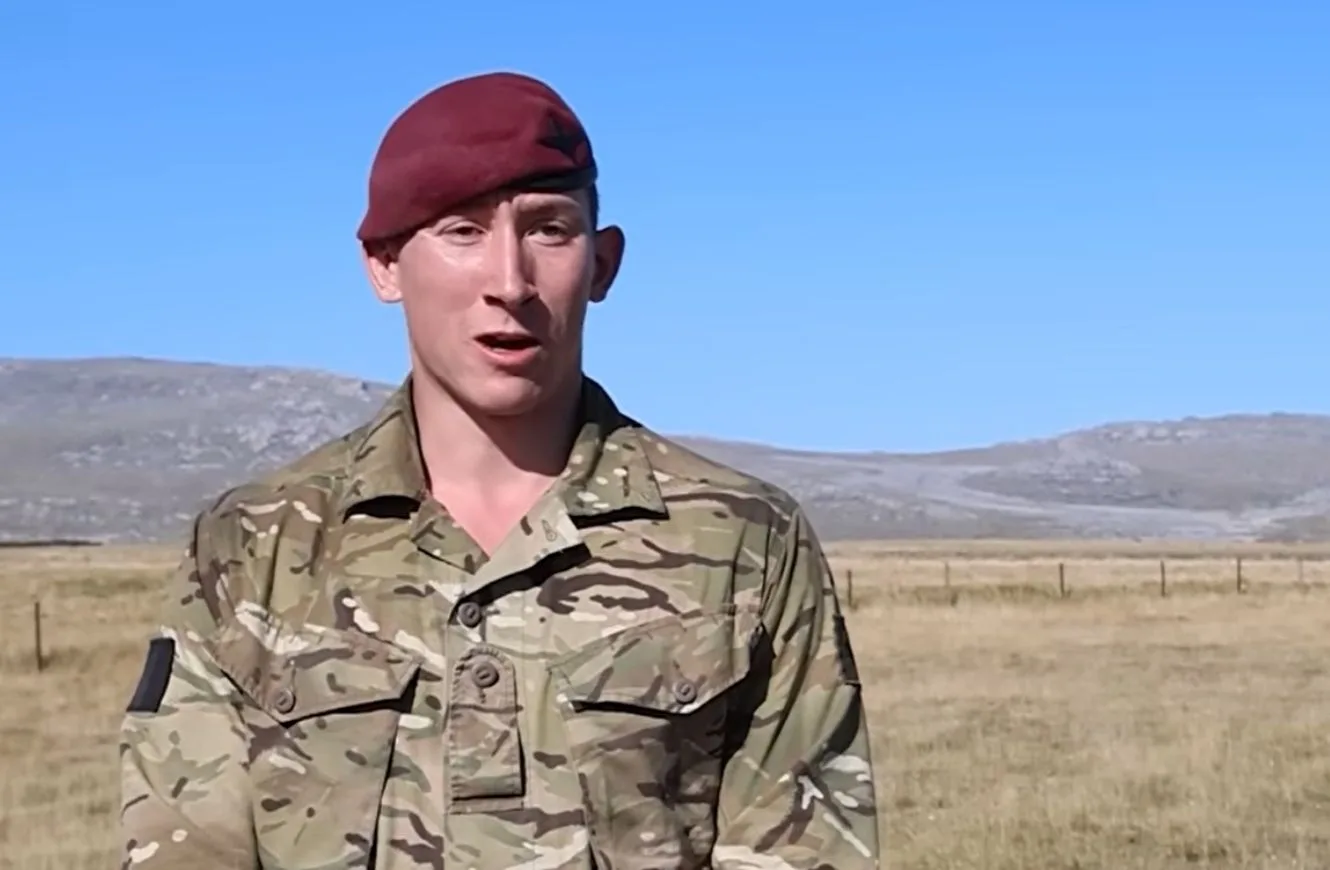 Imágenes de los ejercicios militares en las Islas Malvinas. Crédito: Islas Malvinas Television (FITV)