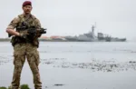 4 PARA y 299 Ingenieros Reales realizan una patrulla por Georgia del Sur. Créditos: Operaciones de Defensa