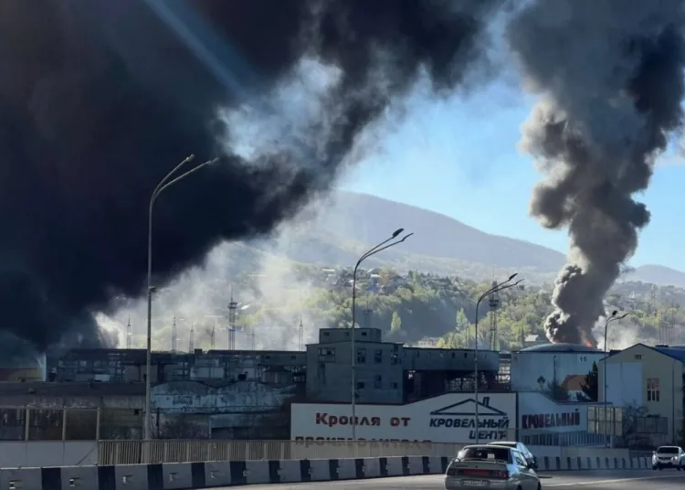 Bombardeo de Ucrania sobre Tuapsé, en Rusia