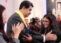 Nicolás Maduro y Delcy Rodríguez