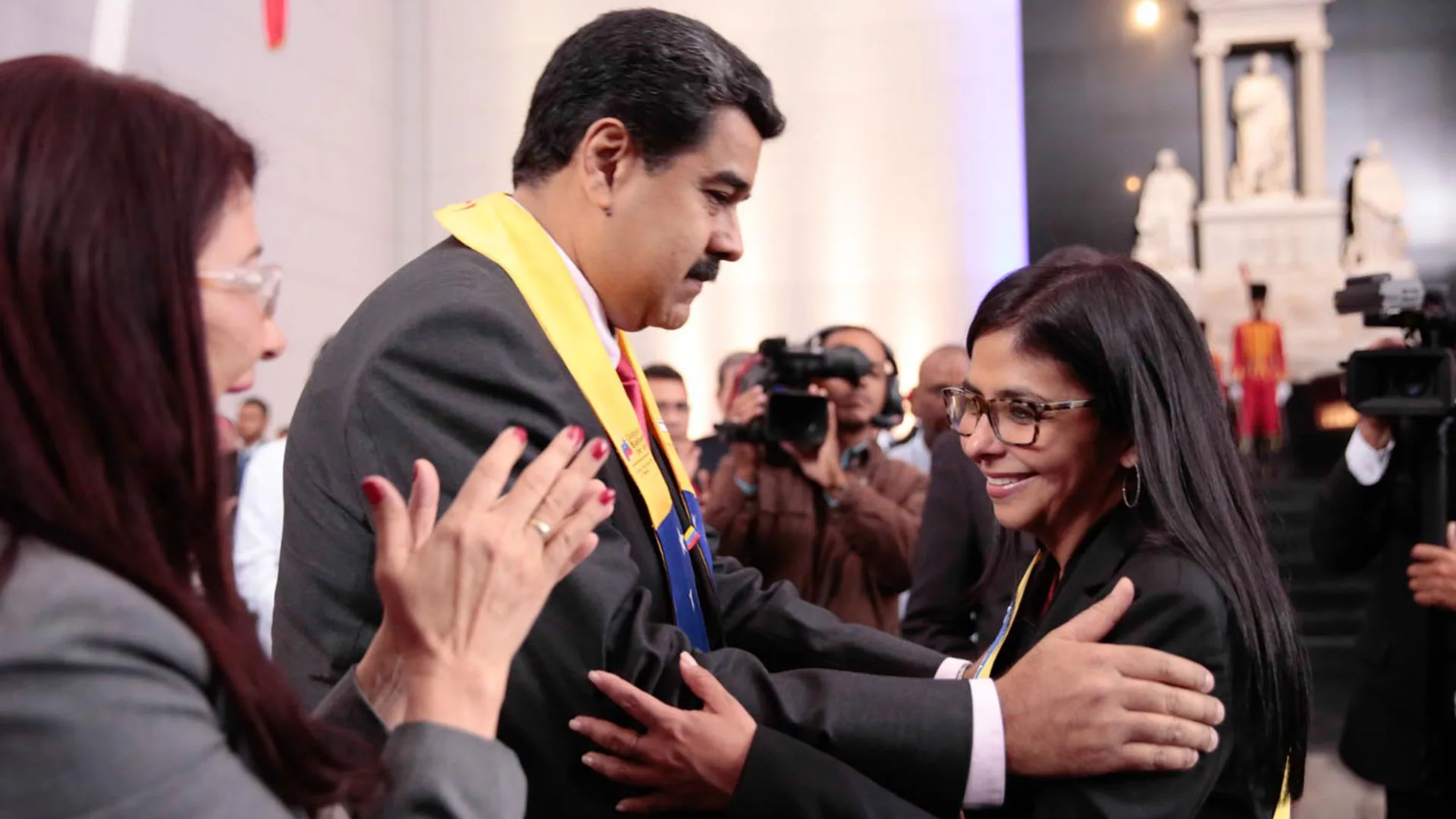 Nicolás Maduro y Delcy Rodríguez