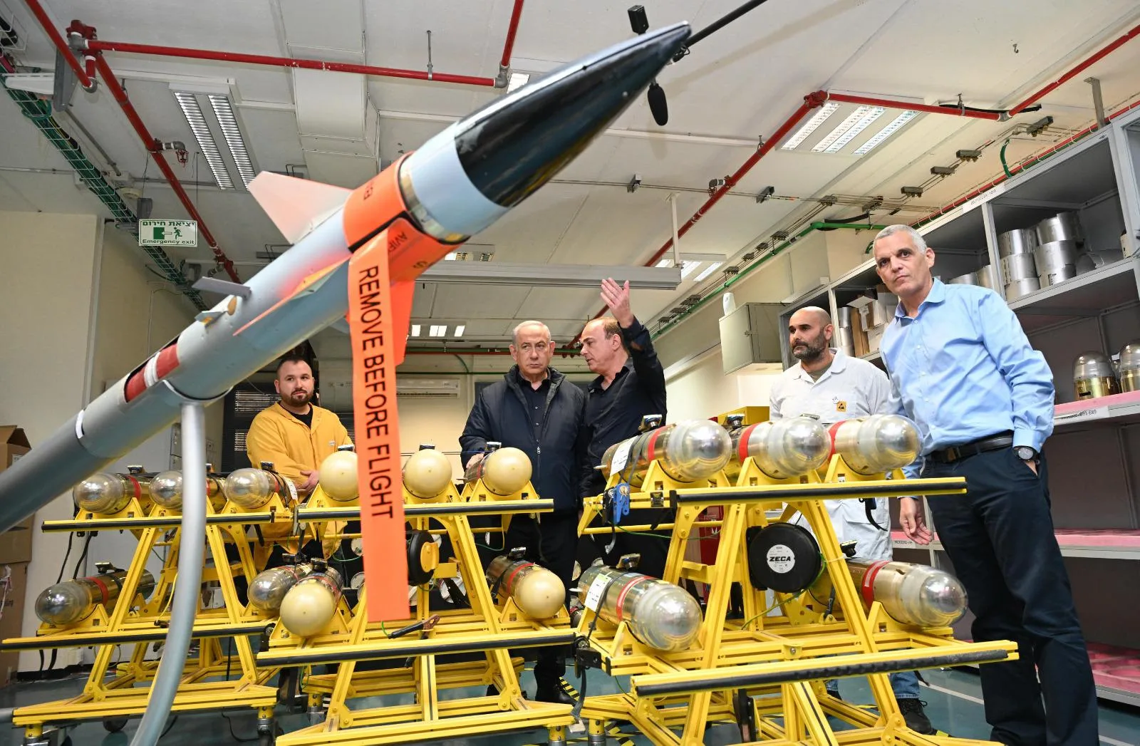 RAFAEL muestra la visita de Benjamin Netanyahu a sus instalaciones en el norte de Israel el 21 de noviembre de 2023. Créditos: Rafael Advanced Defense Systems.