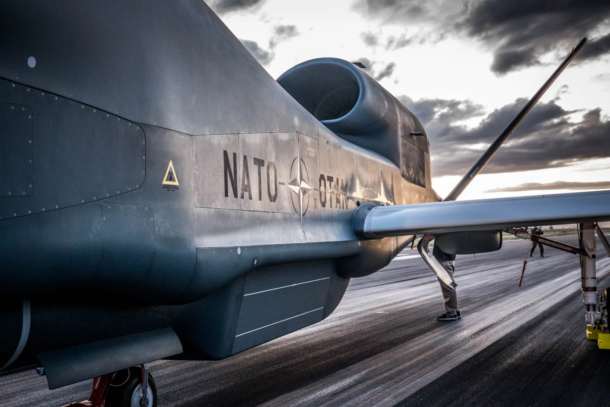Fuerza ISR de la OTAN proporciona información de rastreo de objetivos durante el ejercicio Ramstein Flag 2024 en Grecia, operando desde la base aérea de Sigonella en Italia. Créditos: NATO Air Command.