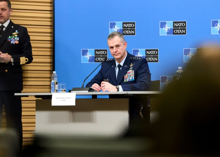 Comité Militar de Jefes de Defensa de la OTAN celebrada en enero de 2026, donde SACEUR General Grynkewich, el SACT y el Presidente del Comité Militar discutieron el refuerzo de la disuasión aliada y el apoyo continuado a Ucrania. Créditos: NATO Allied Command Operations.