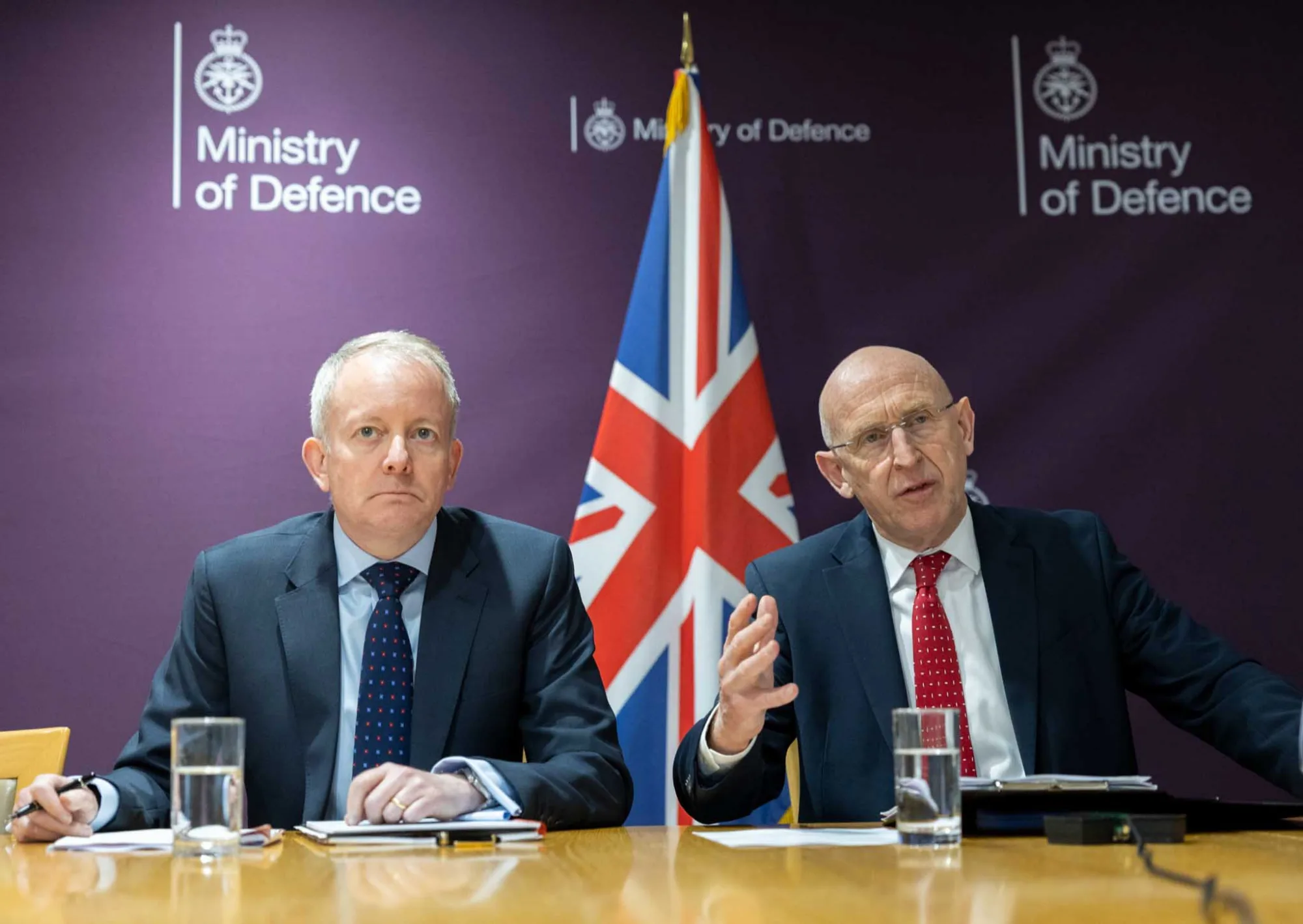 John Healey, Ministro de Defensa del Reino Unido, anuncia que lideró discusiones urgentes con naciones del Joint Expeditionary Force sobre la reapertura del Estrecho de Ormuz y la amenaza rusa. Créditos: John Healey.