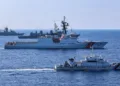 7ª Flota de EE.UU. anuncia la culminación del Evento Marítimo Multilateral Balikatan 2026, donde DESRON 7 y Task Force Ashland completaron entrenamientos de alto nivel junto a Filipinas, Australia, Japón y Canadá para fortalecer la interoperabilidad naval. Créditos: 7ª Flota de EE.UU.